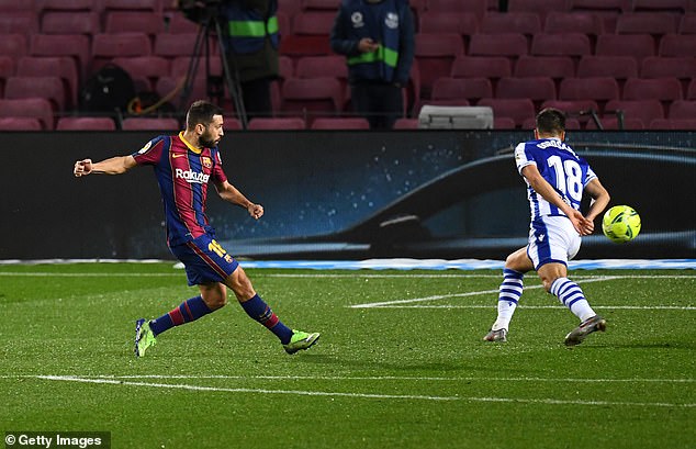 Jordi Alba xúc động khi Barca đánh bại đội dẫn đầu La Liga hình ảnh