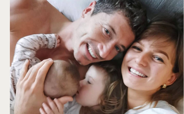 Cả thế giới ghen tỵ với Robert Lewandowski