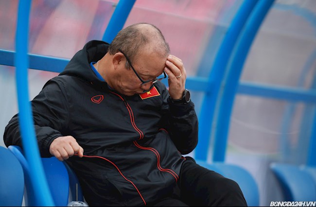 HLV Park Hang Seo cần kế hoạch B cho hàng thủ ĐT Việt Nam