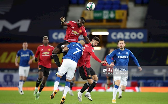 Eric Bailly ‘tự hào’ sau khi đốn hạ cầu thủ Everton