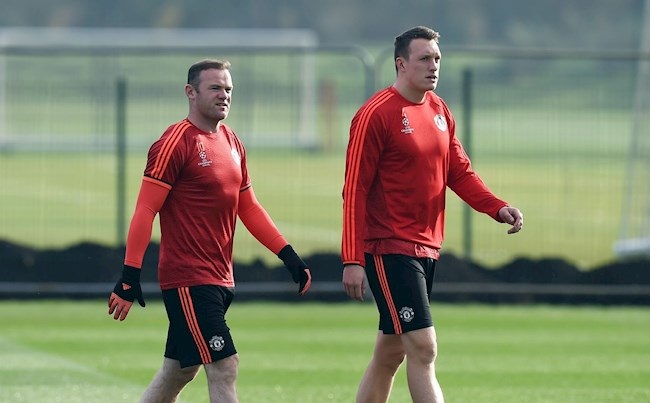 Wayne Rooney lên tiếng về khả năng tái hợp trung vệ Phil Jones hình ảnh