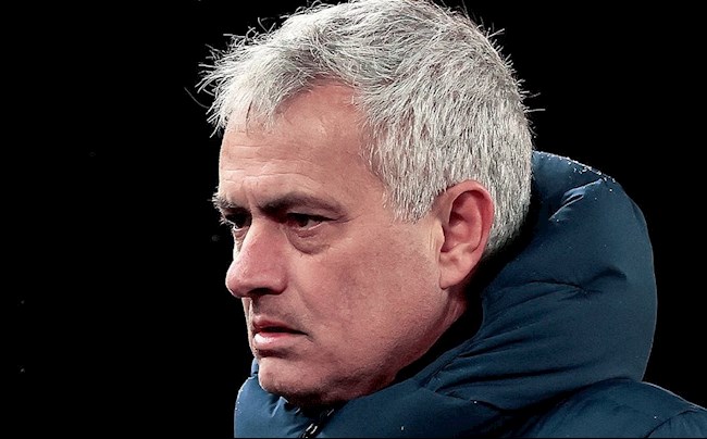 Tottenham không thắng 4 trận liên tiếp, Mourinho thất vọng toàn tập