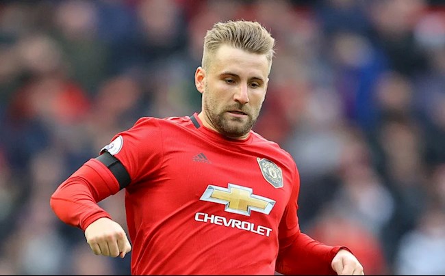 Luke Shaw: Đây là một mùa bóng điên rồ