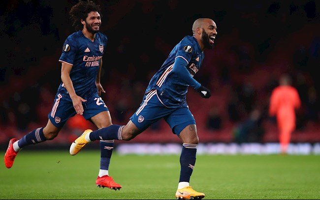 Ket qua cup C2/Europa League Arsenal vs Rapid 4/12: Lacazette ghi ban tu rat som