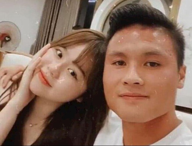 Quang Hải bất ngờ quay xe với bạn gái cũ Huỳnh Anh