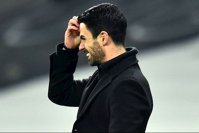 Pep Guardiola bảo vệ Arteta sau chuỗi trận thảm họa của Arsenal