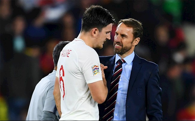 Southgate kêu gọi các ngôi sao tuyển Anh gương mẫu hơn