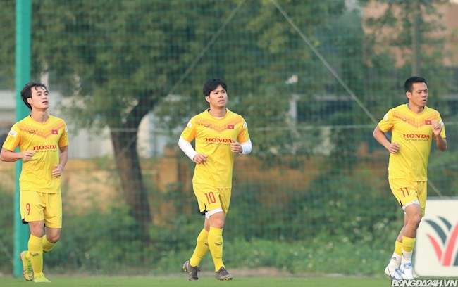 Hàng công ĐT Việt Nam: Chuyện đau đầu của thầy Park