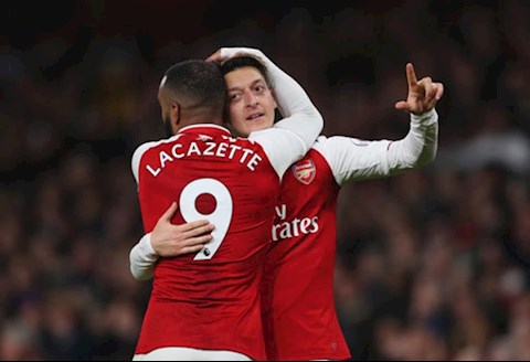 Sagna nêu bật tầm quan trọng của ‘pháo xịt’ với Arsenal