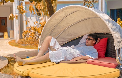 Tiền đạo Mạc Hồng Quân bị trộm tiền ở Bali