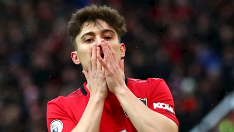 Daniel James oà khóc trong toilet khi đánh bại Man xanh