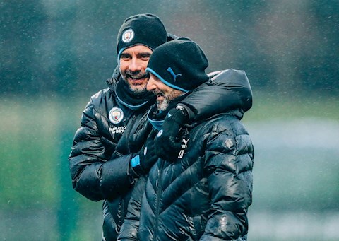 Man City “toang mạnh”, thầy trò Pep Guardiola vẫn vui như đi hội