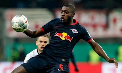 Chelsea muốn mua trung vệ Dayot Upamecano của RB Leipzig hình ảnh