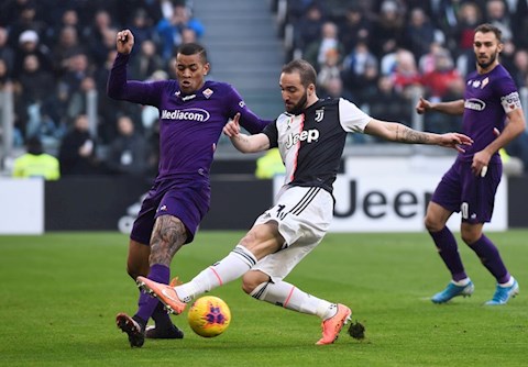 Fiorentina da thiet lap the tran tot de hoa giai suc manh tan cong cua Juventus