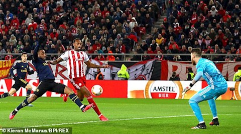 Olympiacos 0-1 Arsenal Lacazette ghi bàn duy nhất, Pháo thủ rộng cửa vào vòng 18 Europa League hình ảnh 2