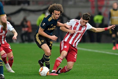 Olympiakos 0-1 Arsenal Leno Guendouzi di bong