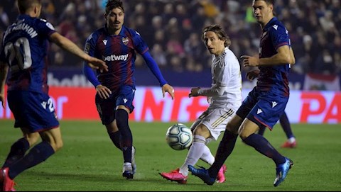 Trực tiếp bóng đá Levante 1-0 Real Madrid (H2) Chủ nhà vươn lên dẫn bàn hình ảnh 3