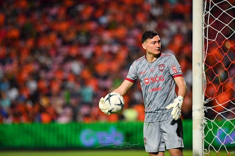 Thủ môn Văn Lâm hết cơ hội tham dự AFF Cup 2020