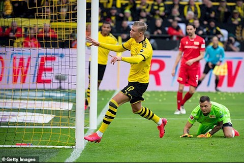 Bàn thắng kết quả Bremen vs Dortmund 3-2 cúp quốc gia Đức hình ảnh