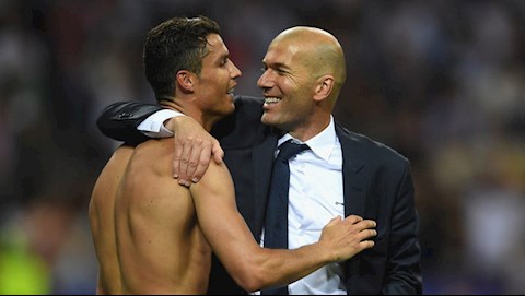Zinedine Zidane có thể tái hợp Ronaldo ở Juventus hoặc Man City hình ảnh