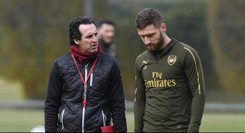 Thêm một cầu thủ Arsenal mượn Arteta để nói xấu Unai Emery