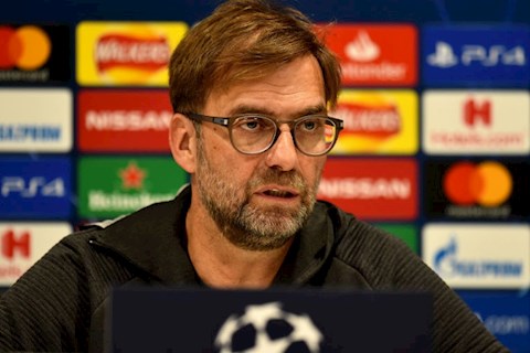 VIDEO: Jurgen Klopp: Liverpool sẽ không bước ra sân với lá cờ trắng trên tay
