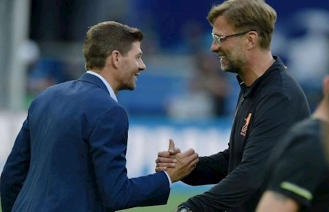 Gerrard và học trò tại Rangers đồng ý chậm lương mùa dịch hình ảnh