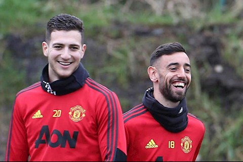 MU chốt giá bán Diogo Dalot