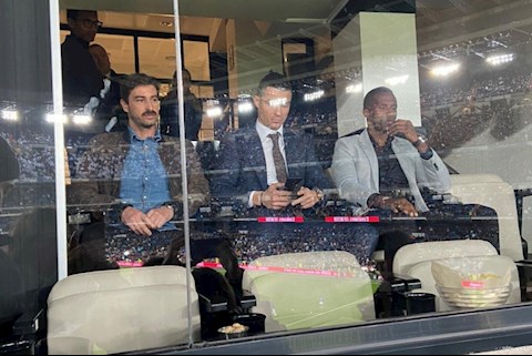 Trốn Covid-19, Cristiano Ronaldo tới Bernabeu xem Siêu kinh điển hình ảnh