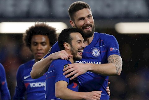 Tiền đạo Pedro lọt tầm ngắm của ông lớn bóng đá Ý