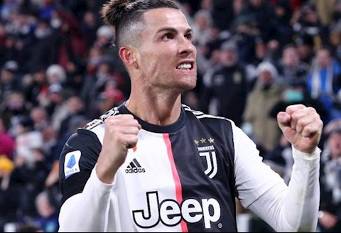 Ronaldo dong y giam luong o Juventus