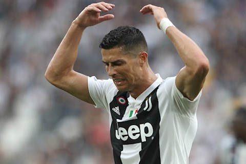 Ngày này năm xưa: Sự nghiệp của Ronaldo lật sang một trang mới