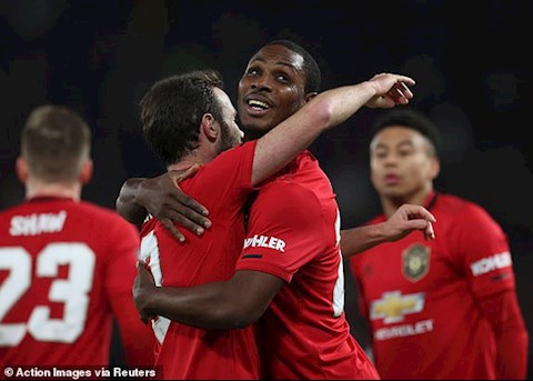 Derby County 0-3 MU: Ighalo lập cú đúp, Quỷ đỏ đánh bại đội bóng của Rooney để vào tứ kết FA Cup