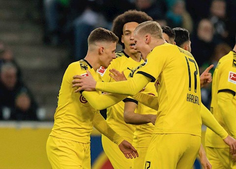 VIDEO: Đồng đội chê trách Haaland vì tội ghi bàn quá nhiều