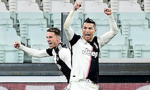 Juventus 2-0 Inter Milan Ronaldo lu mờ trước Ramsey ở derby hình ảnh 2