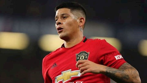 Marcos Rojo phá lệnh cách ly, tụ tập đánh bài phì phèo thuốc lá hình ảnh