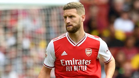 Arteta xác nhận Arsenal sẽ mua trung vệ thay Mustafi
