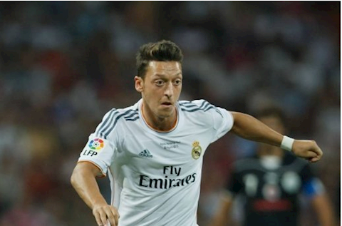 Tiền vệ Mesut Ozil từ chối Barca tới Real Madrid hình ảnh