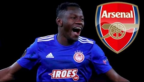 Arsenal lại lùng sục tìm kiếm Patrick Vieira mới