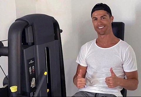 Cristiano Ronaldo nơm nớp với ổ dịch bùng phát ngay gần nhà hình ảnh