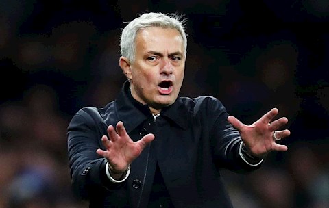 Jose Mourinho đang tìm cách giành danh hiệu cùng Tottenham hình ảnh