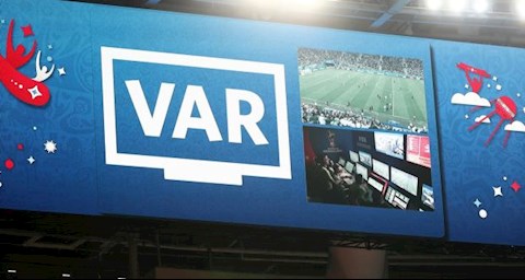 UEFA tính bỏ VAR khi trở lại hình ảnh