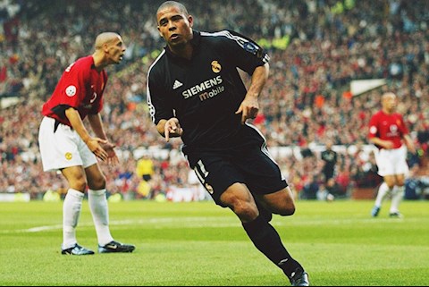 Phớt lờ CR7, M10, Mourinho chọn Ronaldo béo là cầu thủ xuất sắc nhất lịch sử