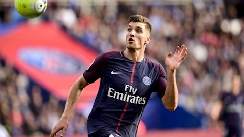 Tottenham ký hợp đồng với hậu vệ Thomas Meunier  hình ảnh