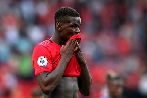 Vì Covid-19, Pogba sẽ không thể rời MU
