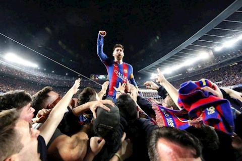 Sự thật về bức ảnh thần thánh Messi khiến Neymar “bán xới”