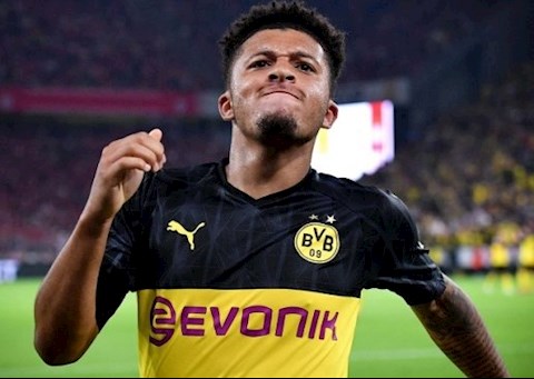 Cuối cùng Jadon Sancho cũng chịu tiết lộ thần tượng của mình