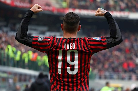 AC Milan sẵn sàng bán hậu vệ Theo Hernandez ở Hè 2020 hình ảnh