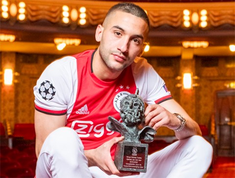 Tân binh Chelsea làm hàng bằng cú hat-trick siêu hạng