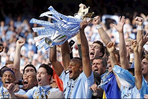 Kompany thừa nhận MU 2012 hay hơn Man City